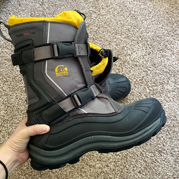 Mens Sorel Alpha Trac Buckle Snow Boots 